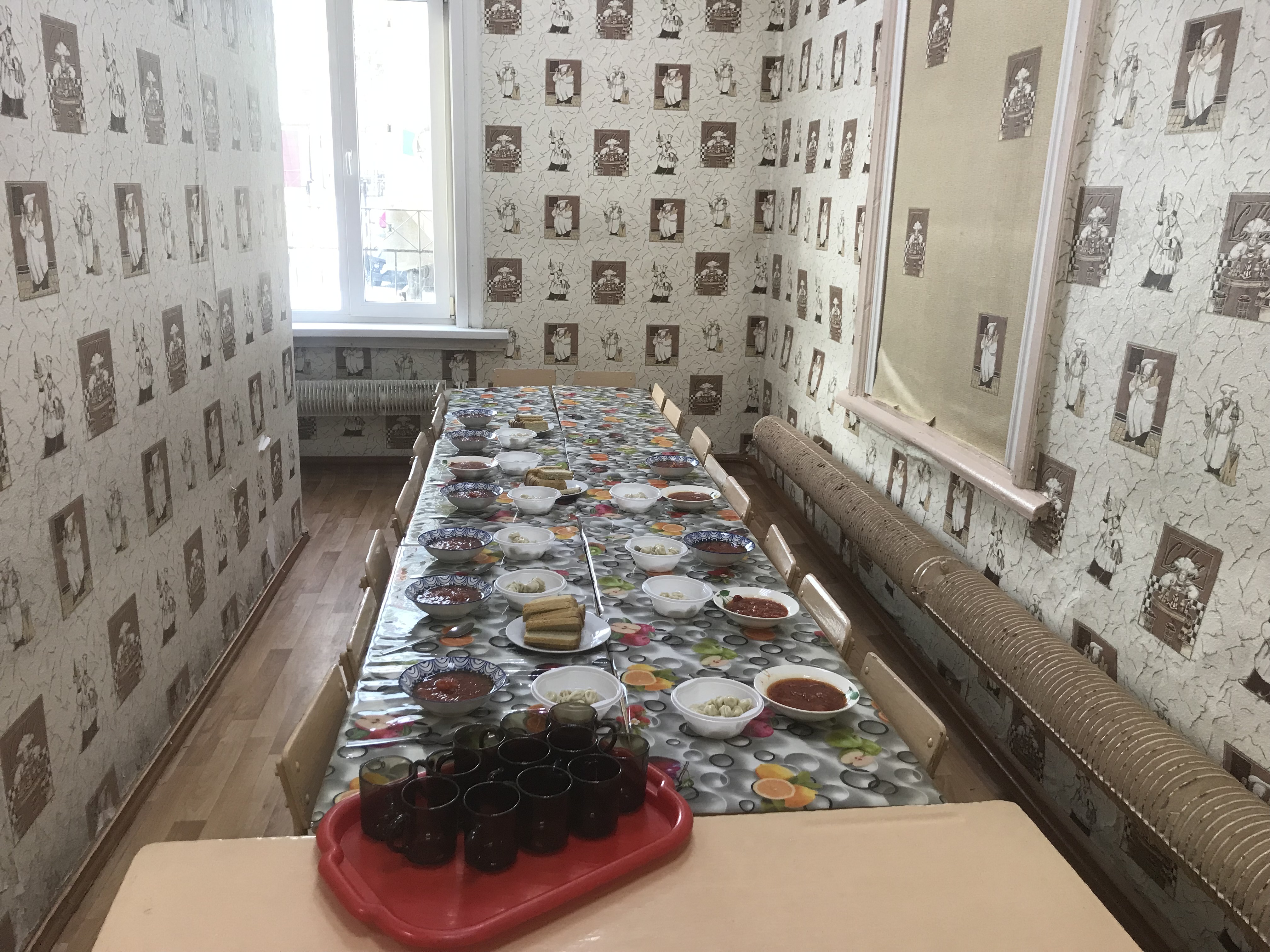 Коротко о столовой: Изображение.